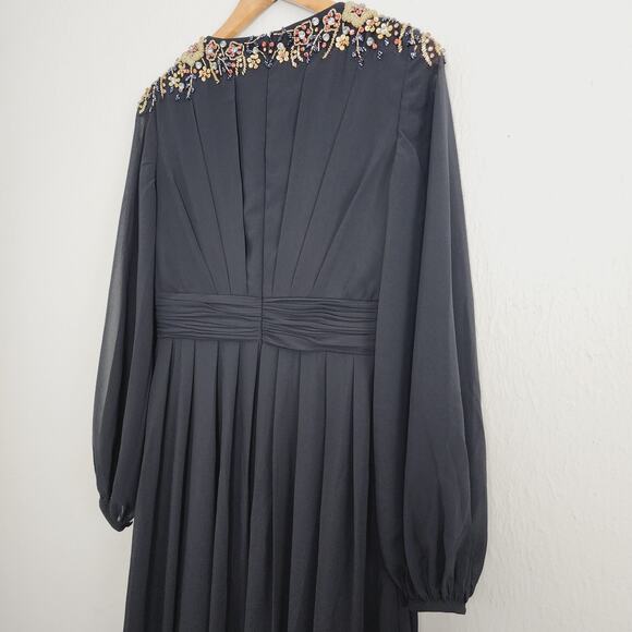NEW Ieena For Mac Duggal Black Embellished Bead Shoulder Blouson Sleeve Gown - Picture 11 of 14
